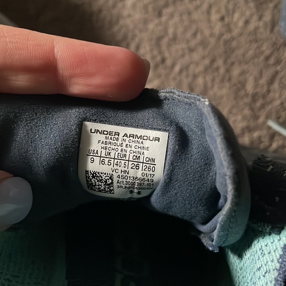 Women’s sneakers - Picture 4 of 4